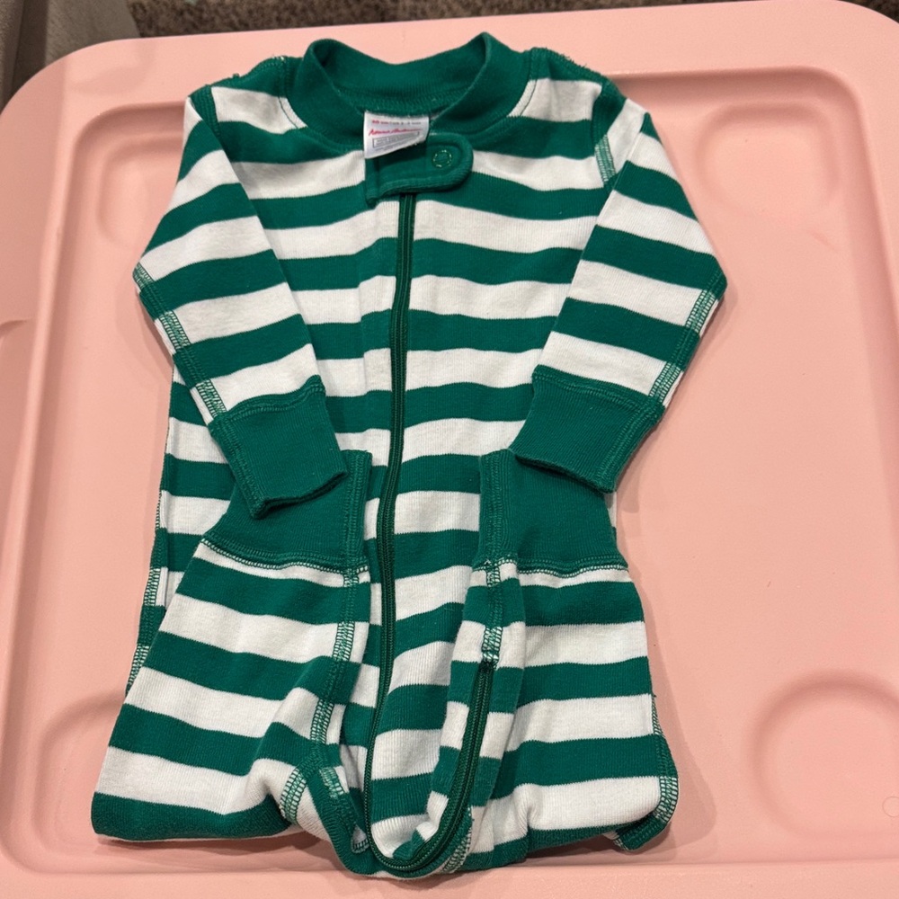 Hanna Andersson Green and White Organic Cotton PJ’s